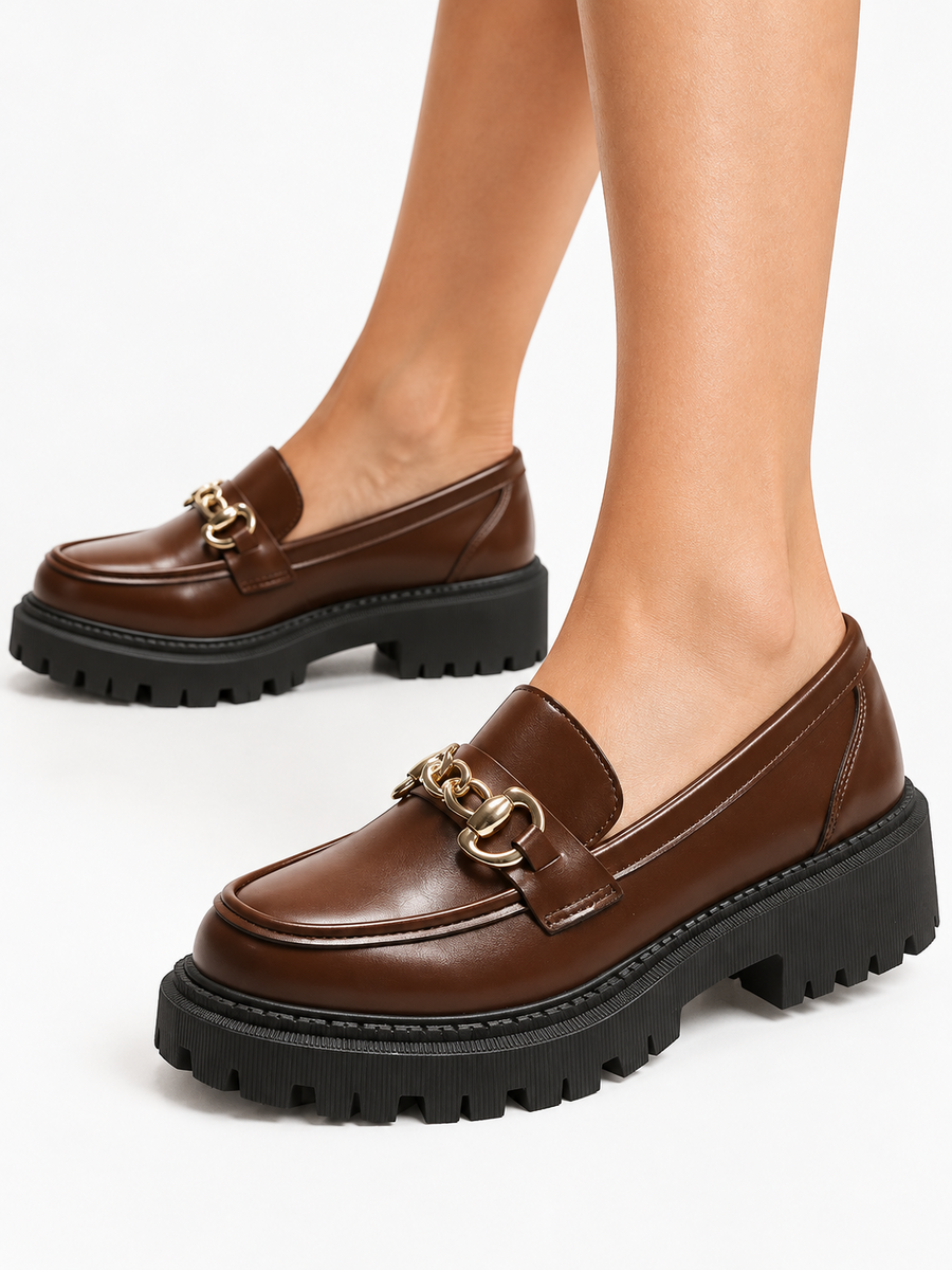 Claudia – Mocassin plateforme femme – Marron — portée