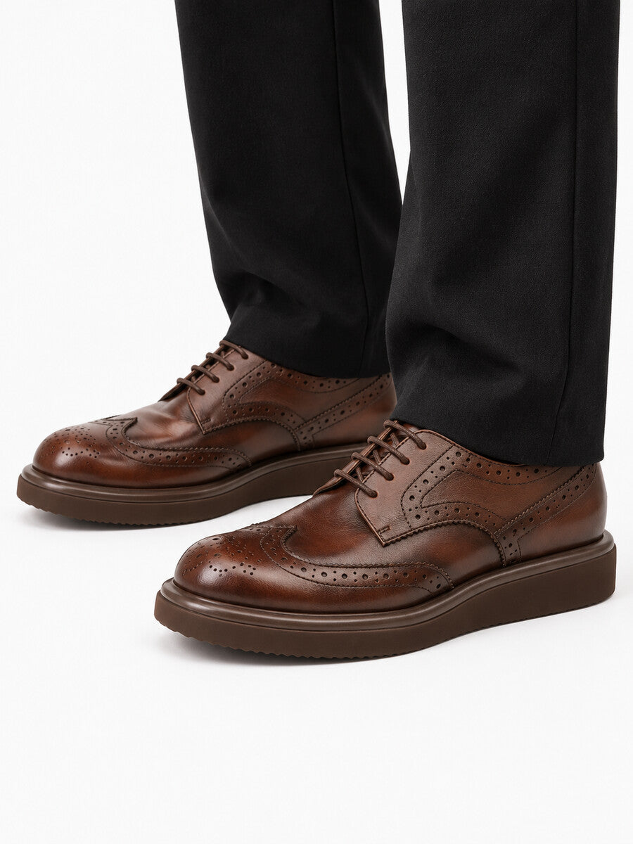 Ludovic – Derby brogue homme – Marron — portée