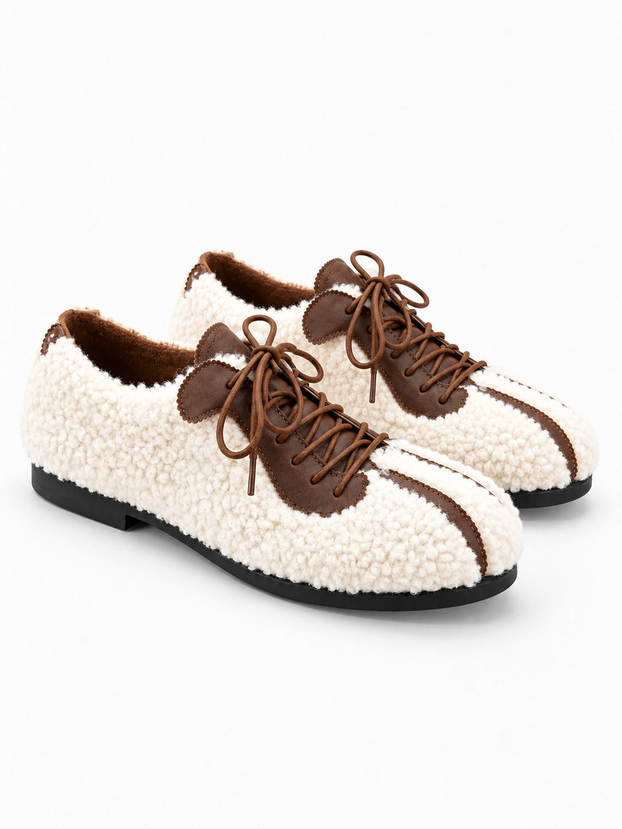 Aliénor – Mocassin blanc cassé femme — paire 3/4