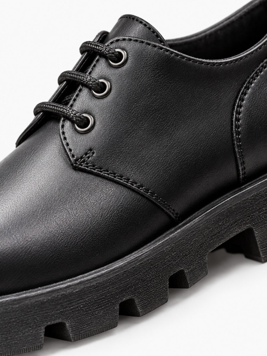 Aurélien – Chaussure derby noire mate homme — détail