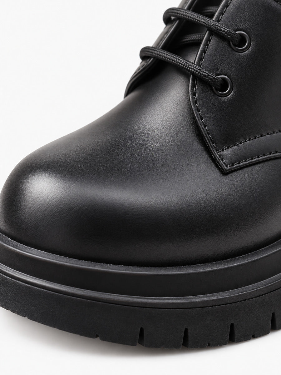 Basile – Chaussure derby en cuir noire homme — détail