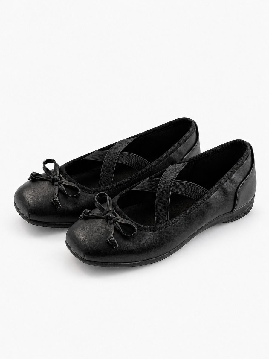Anaïs-Marie – Ballerine à bout carré élégante femme – Noir — trois quarts