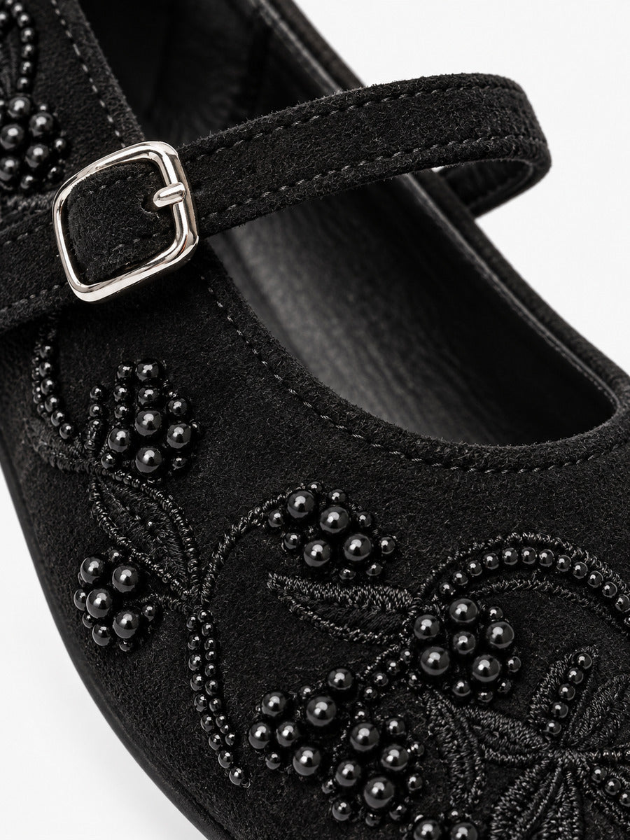 Madeleine-Rose – Babies brodées à perles femme – Noir — détail