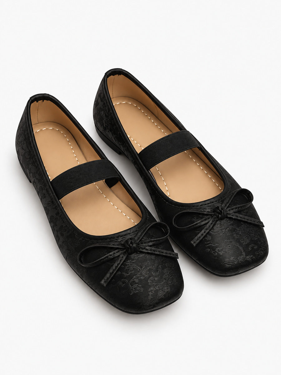 Margaux-Marie – Babies à enfiler bout carré vintage femme – Noir — trois quarts