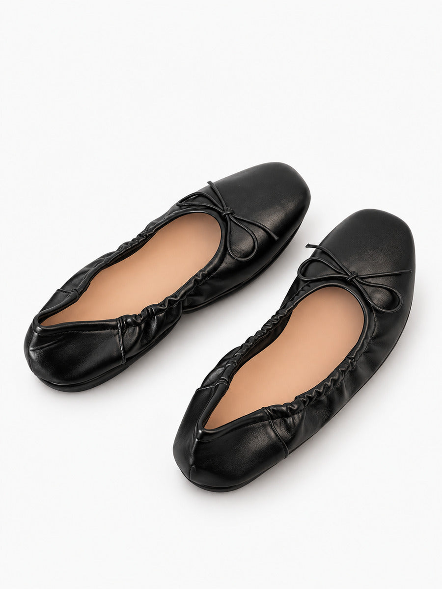 Margaux-Rose – Ballerine à volants et nœud femme – Noir — trois quarts