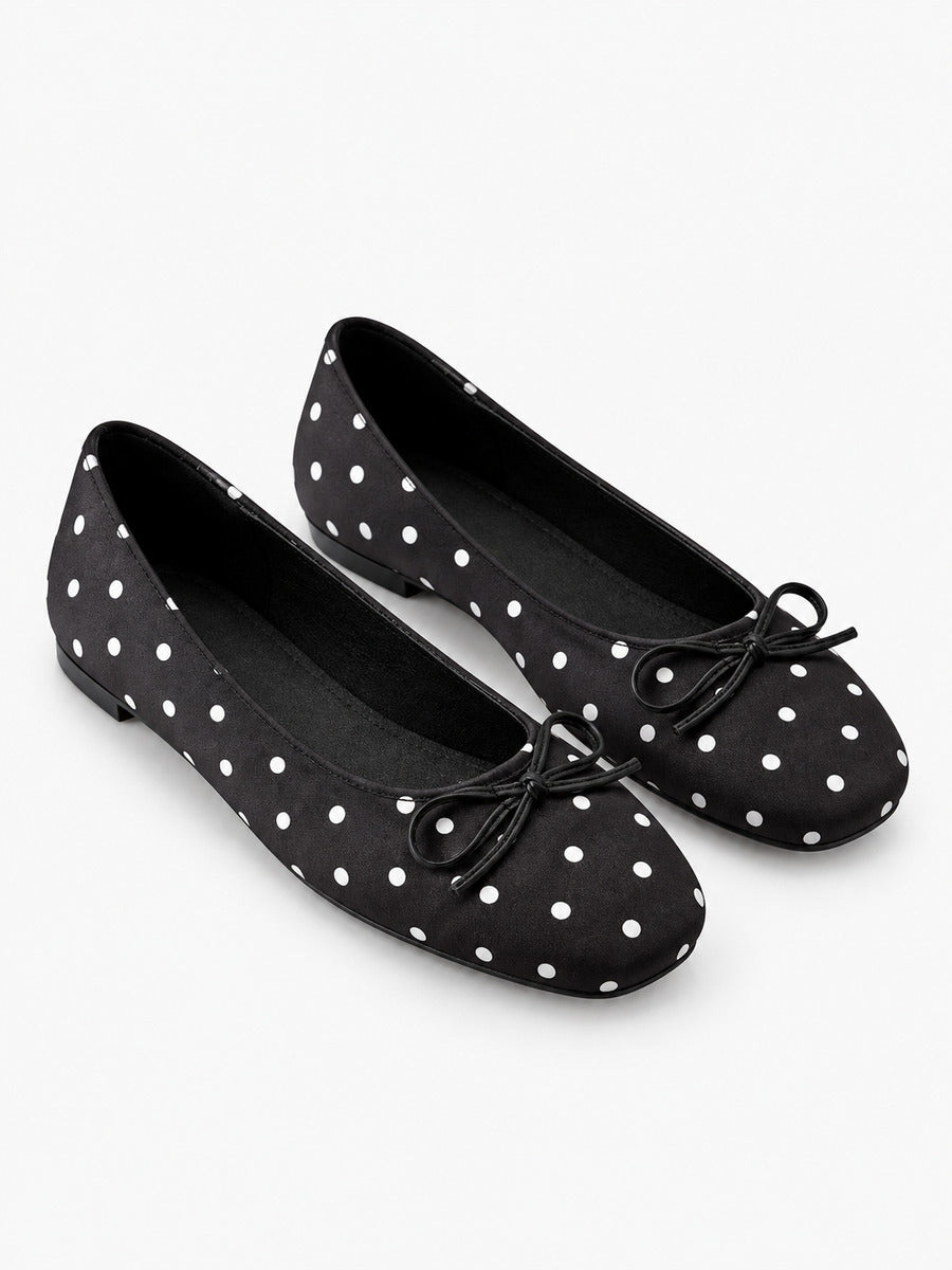 Maud-Rose – Ballerine à pois semelle souple femme – Noir — trois quarts