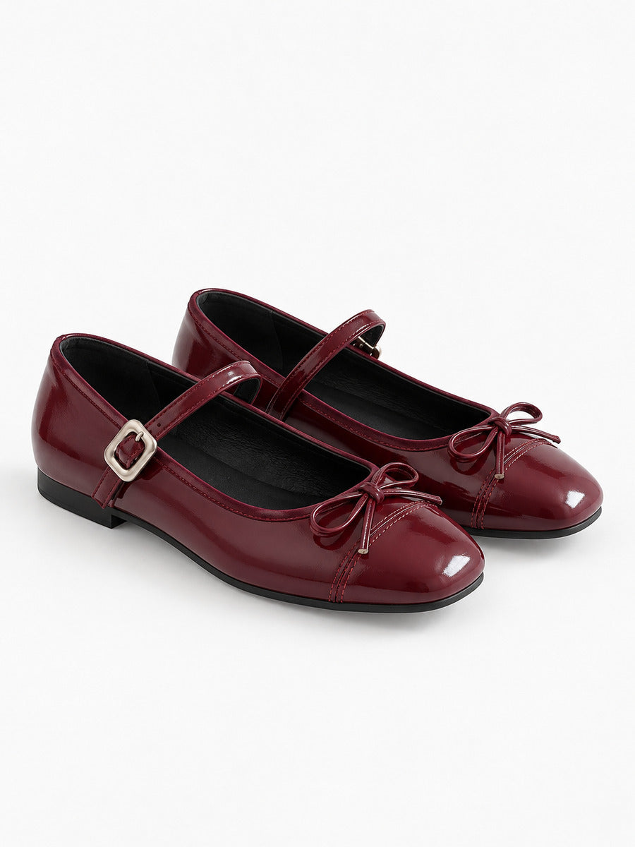 Mathilde-Rose – Ballerine vintage à nœud papillon femme – Rouge bordeaux — trois quarts
