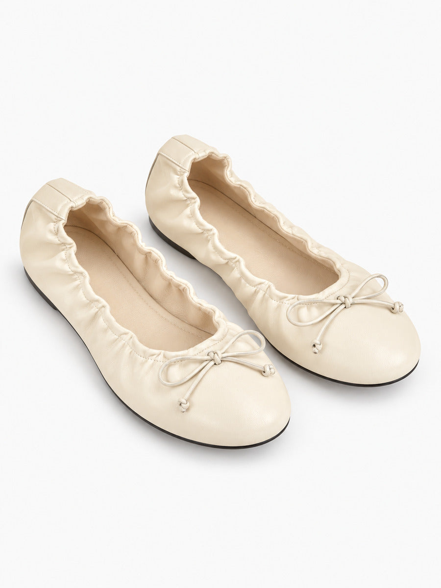 Mélanie-Rose – Babies en cuir souple à nœud femme – Beige — trois quarts