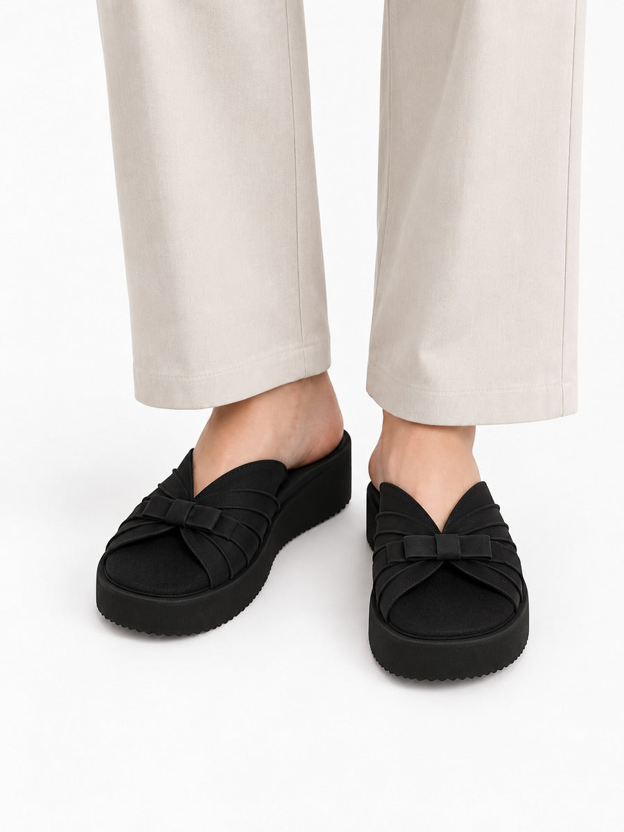 Morgane-Marie – Mule plateforme à nœud papillon femme – Noir — portée