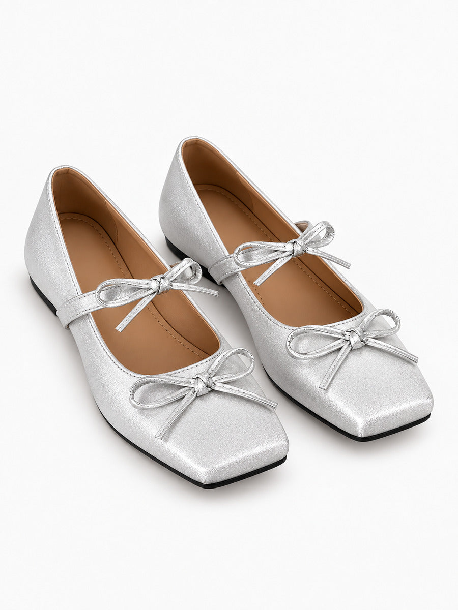 Morgane-Rose – Babies confort à nœud papillon femme – Argent — trois quarts