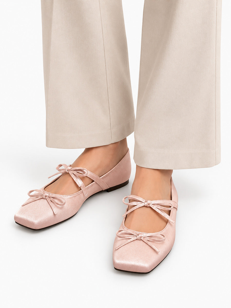 Morgane-Rose – Babies confort à nœud papillon femme – Rose — portée