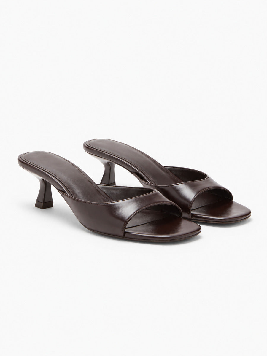 Noa-Marie – Mule à bout carré ouvert et talon épais femme – Chocolat — trois quarts