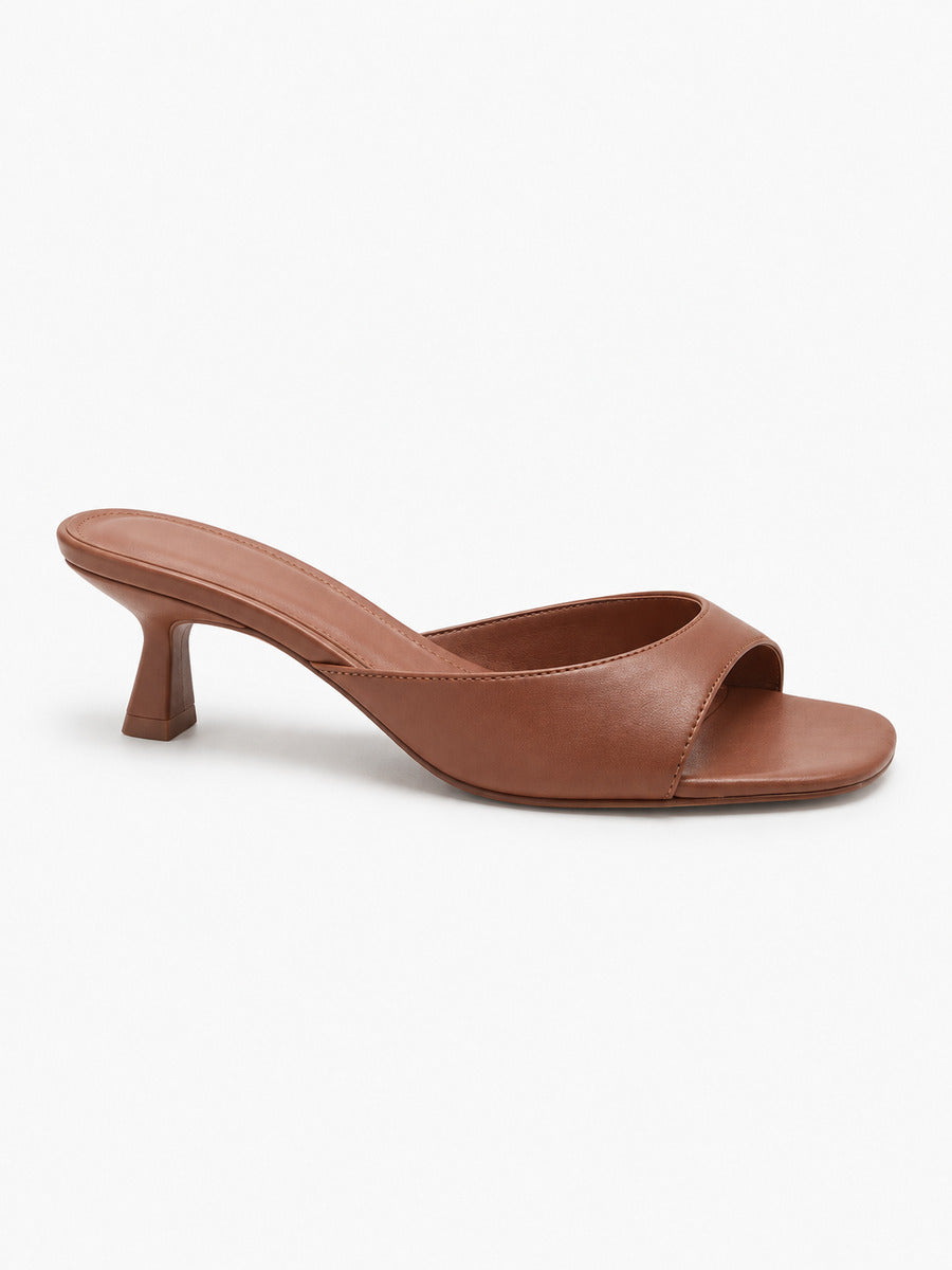 Noa-Marie – Mule à bout carré ouvert et talon épais femme – Marron — profil droit