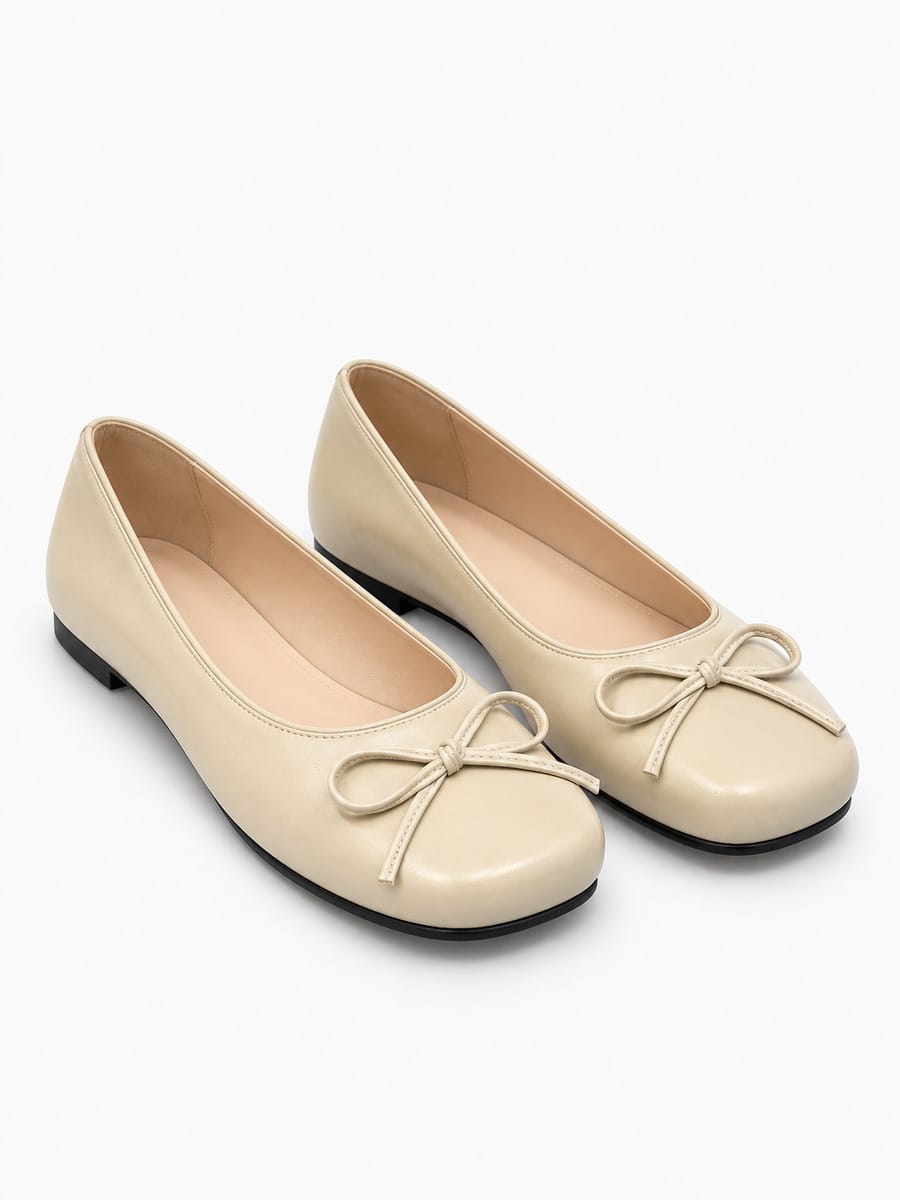 Noa-Rose – Babies en cuir à nœud papillon doux femme – Beige — trois quarts