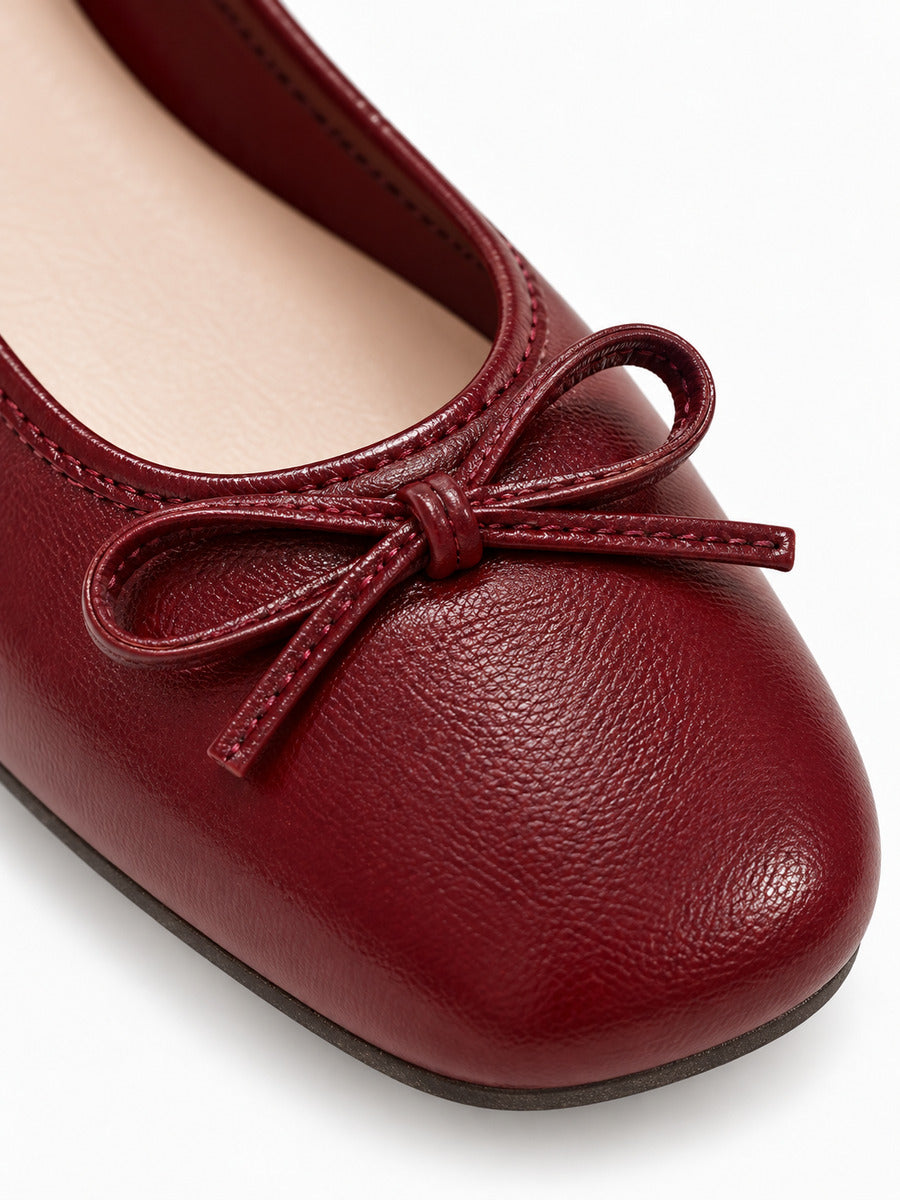 Noa-Rose – Babies en cuir à nœud papillon doux femme – Rouge bordeaux — détail