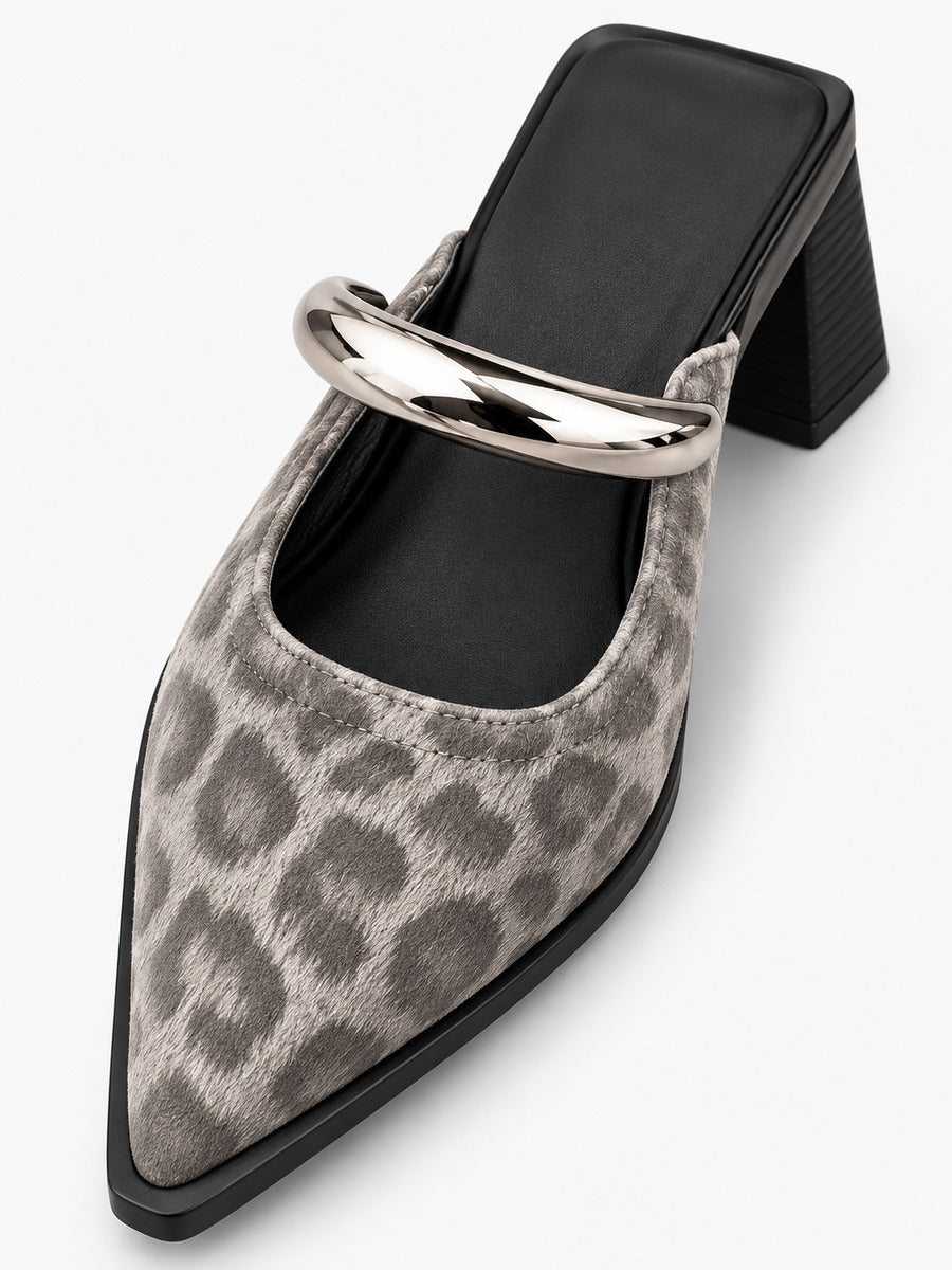 Rachel-Marie – Mule à bout fermé et détail métal femme – Léopard — détail