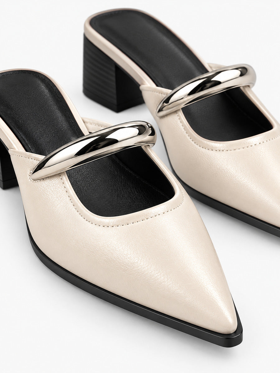 Rachel-Marie – Mule à bout fermé et détail métal femme – Beige — détail