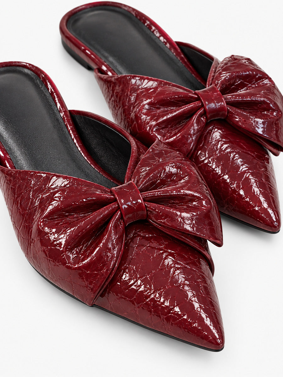 Rachel-Rose – Mule en cuir souple à nœud femme – Rouge bordeaux — détail