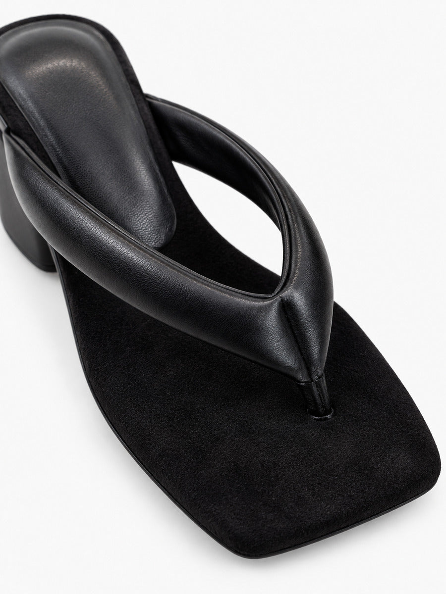 Suzanne-Rose – Sandale compensée à entre-doigts femme – Noir — détail