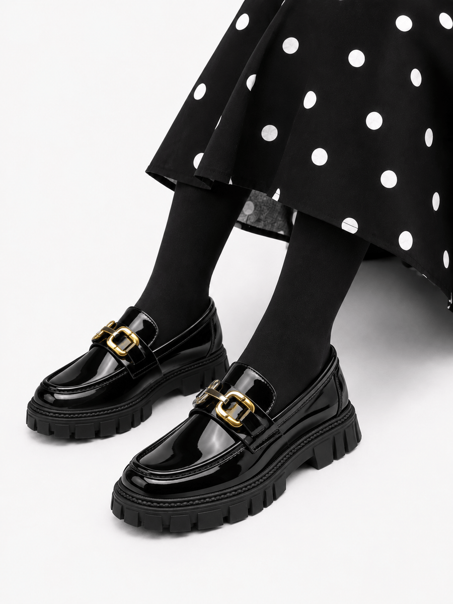 Casa Bellori Bianca – Mocassin enfant en cuir verni à boucle