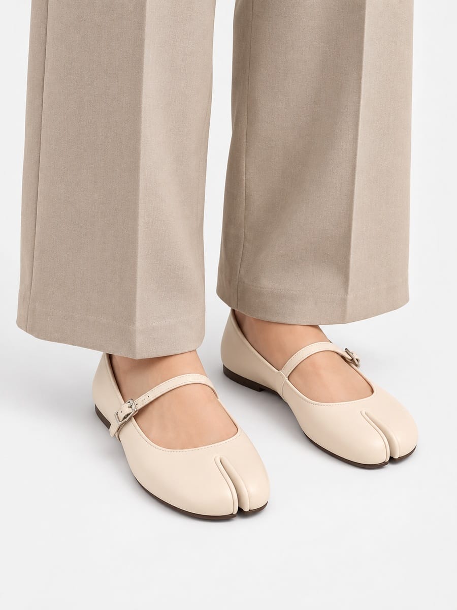 Casa Bellori Éloïse – Babies tabi à bride fine femme – Beige