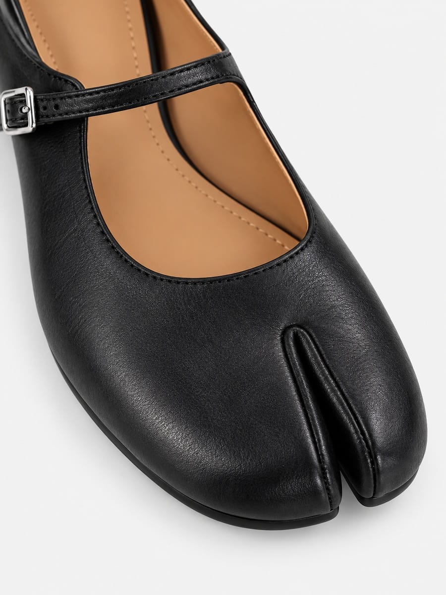 Casa Bellori Éloïse – Babies tabi à bride fine femme – Noir