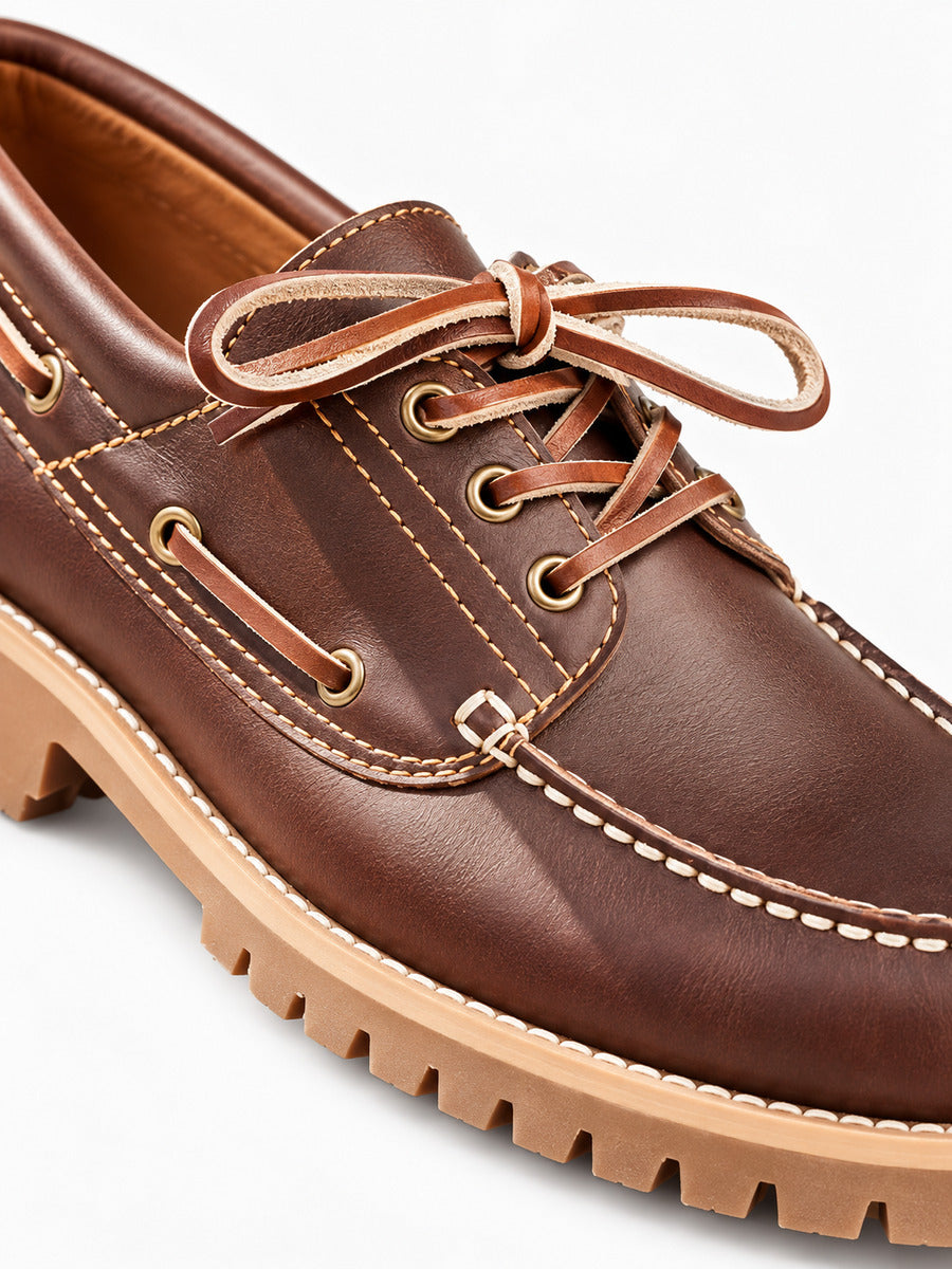 Charles – Chaussure bateau à lacets homme — détail