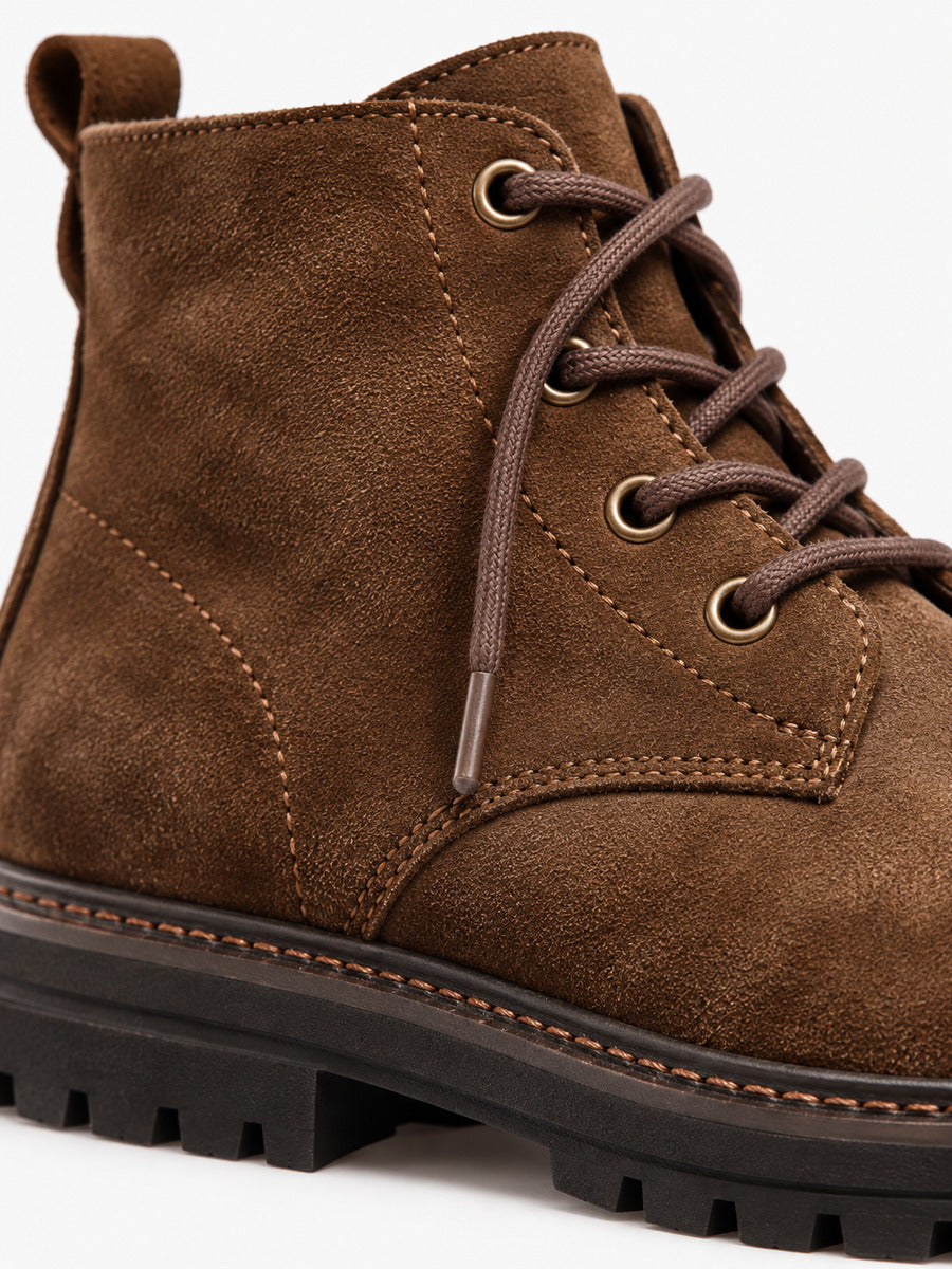 David – Bottine désert en daim marron homme — détail