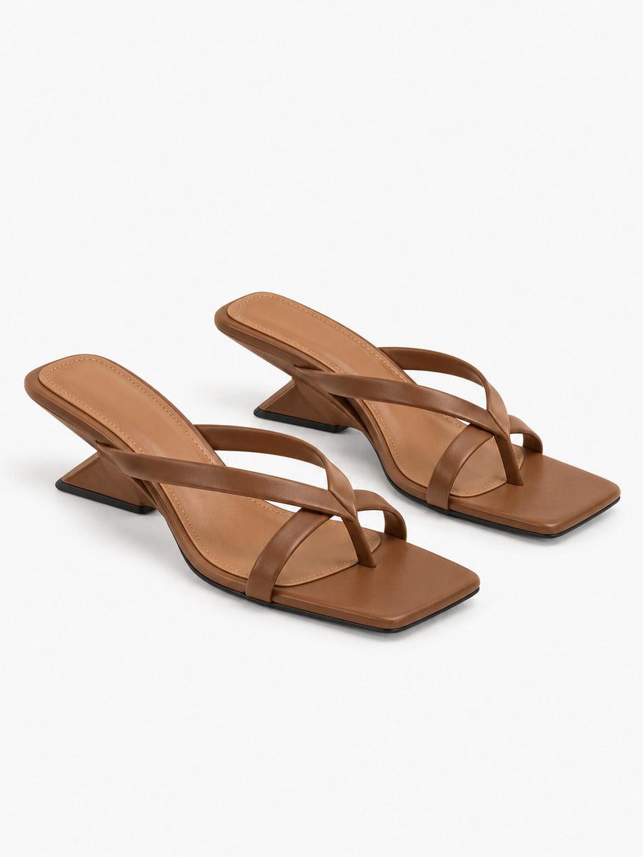 Dina – Mule à talon fin femme – Marron — trois quarts