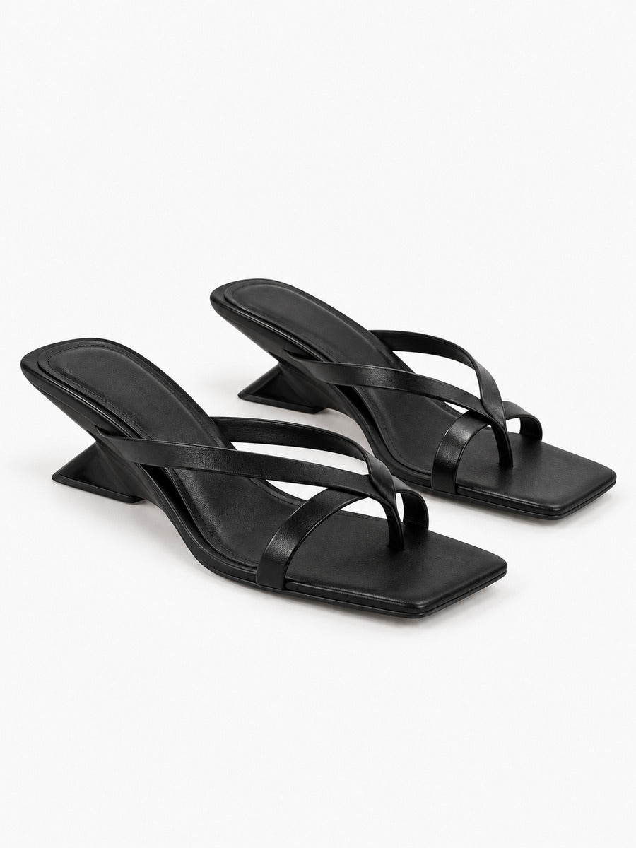 Dina – Mule à talon fin femme – Noir — trois quarts