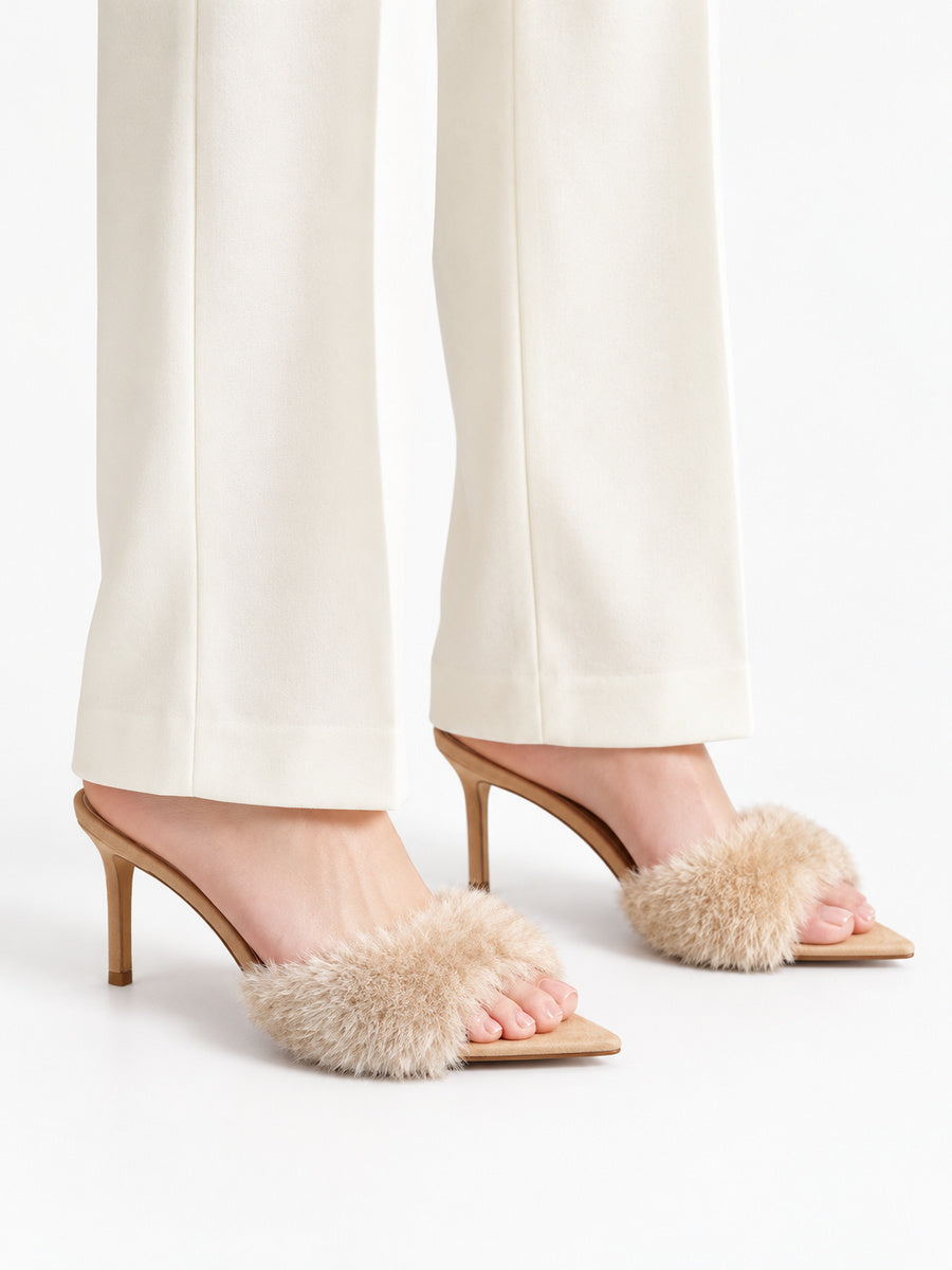 Edith – Mule fourrée à talon femme – Abricot — portée