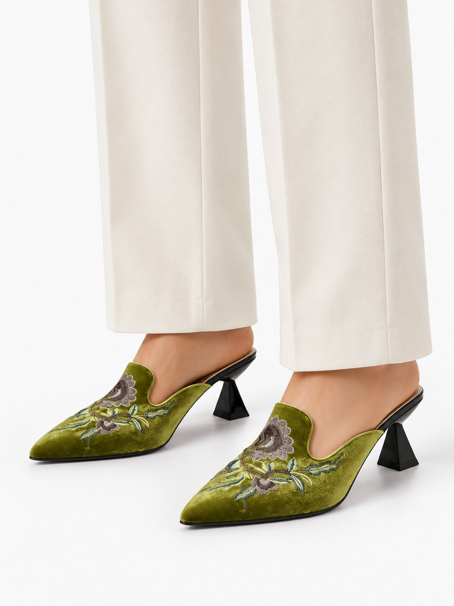 Elia – Mule brodée femme – Vert — portée