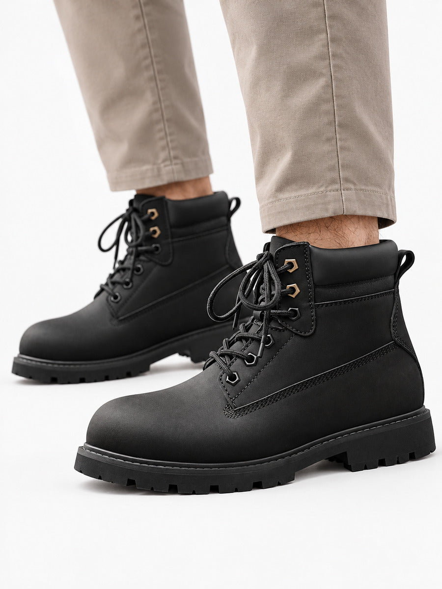 Étienne – Bottine fourrée noire homme — portée