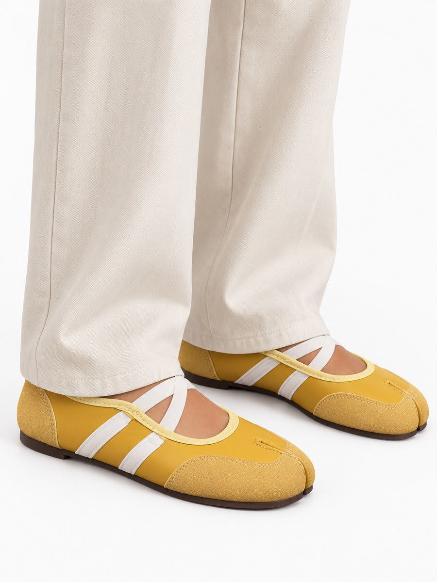 Fabienne – Ballerine Tabi femme – Jaune — portée