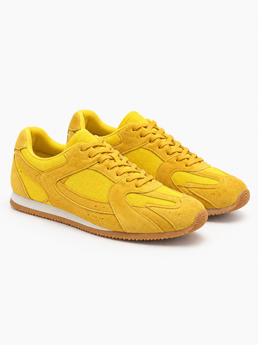 Giovanna – Chaussure plate en cuir femme – Jaune — paire vue trois-quarts