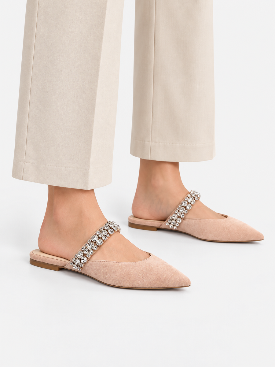 Giulia – Ballerine en cuir à cristaux femme – Abricot — portée