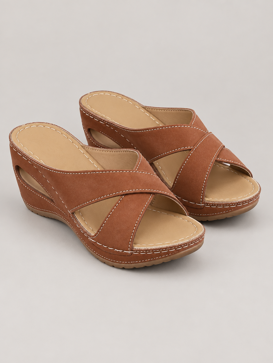 Oriane – Sandale compensée orthopédique femme – Marron — vue trois quarts
