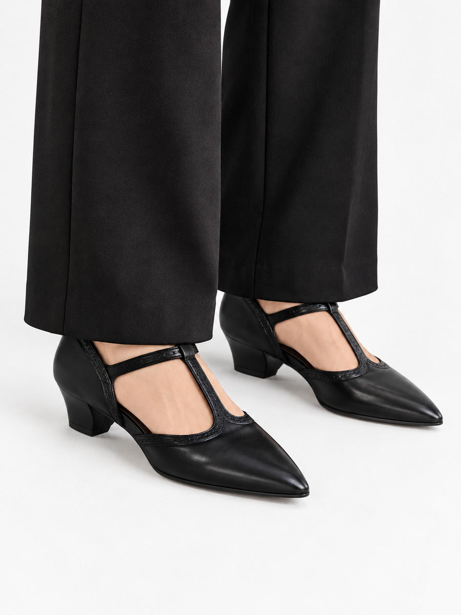 Ingrid – Sandale à bride en T femme – Noir — portée
