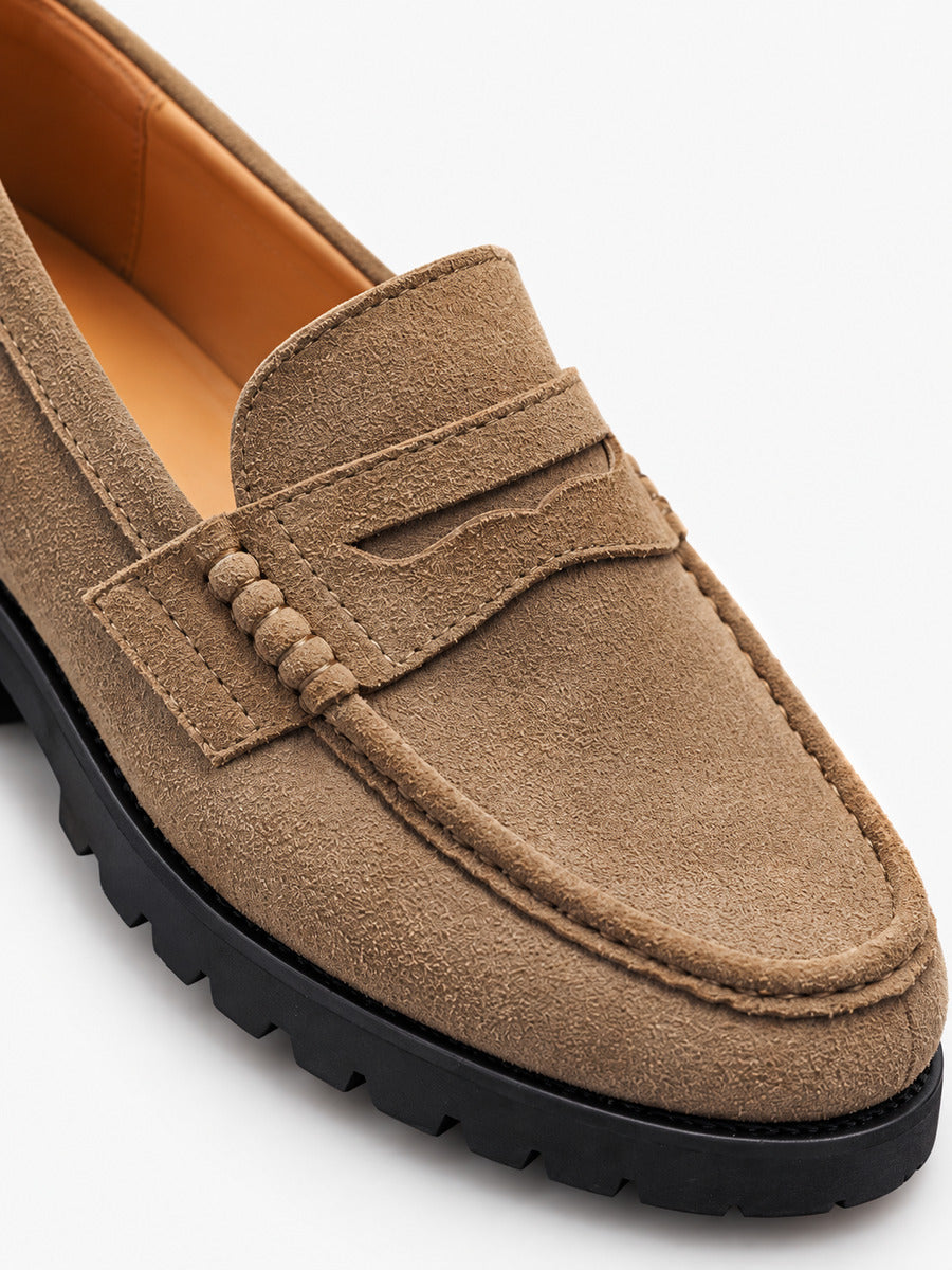 Joachim – Mocassin penny en daim marron homme — détail