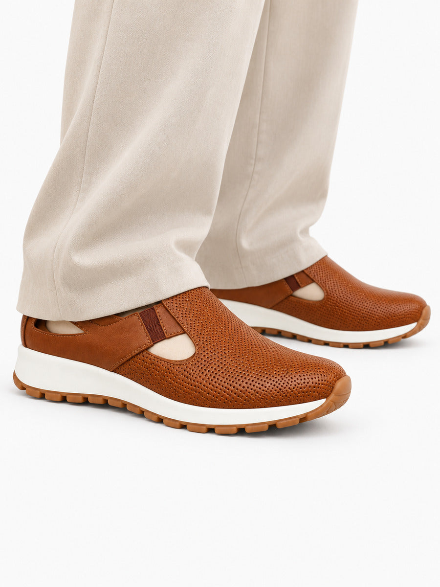 Julietta – Basket en maille femme – Marron — portée