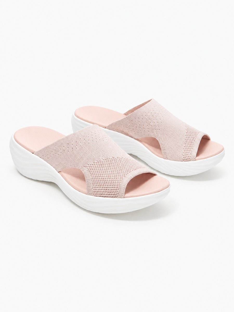 Léopoldine – Sandale élastique à talon bas femme – Rose — trois quarts