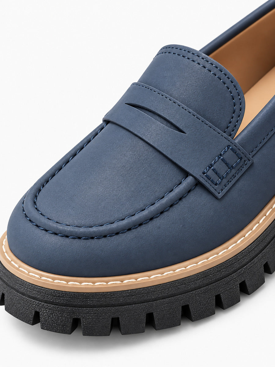 Lorène – Mocassin à talon épais femme – Bleu — détail