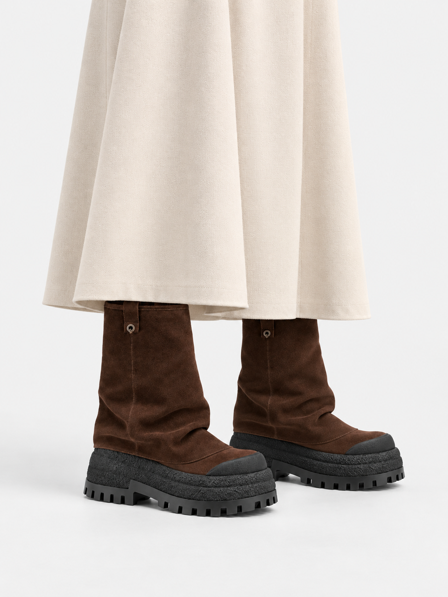 Louna – Botte cavalière à talon épais femme – Marron — portée