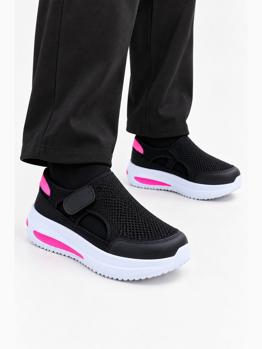 Lucia – Sandale sport femme – Noir — portée