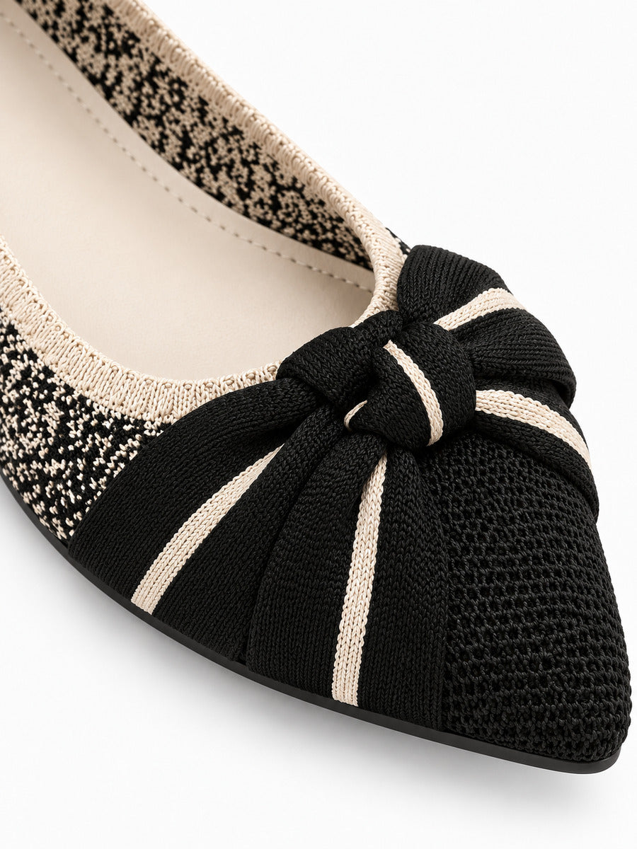 Mélodie – Chaussure plate rétro femme – Noir — détail