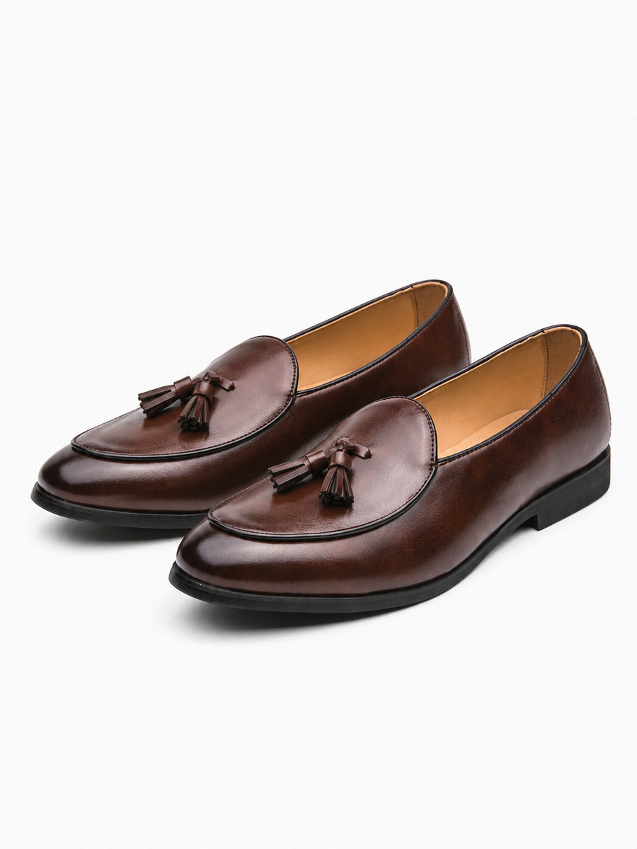 Michel – Mocassin à glands élégant homme – Marron — trois quarts