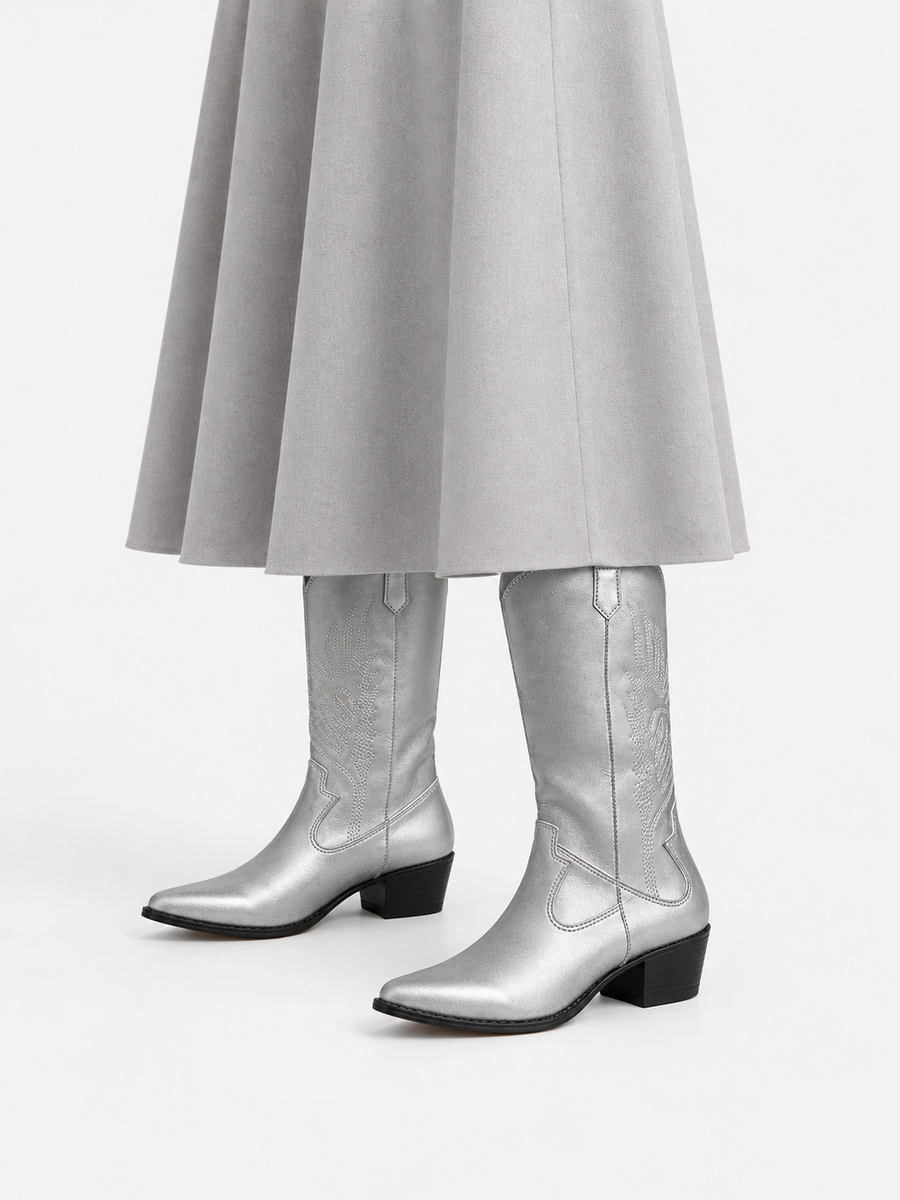 Paloma – Botte mi-mollet western femme – Argenté — portée