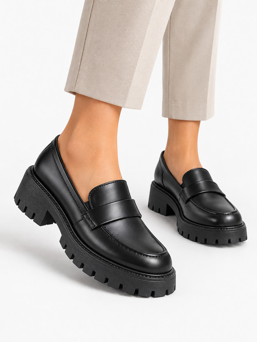 Rachel – Mocassin à plateforme style britannique femme — portée