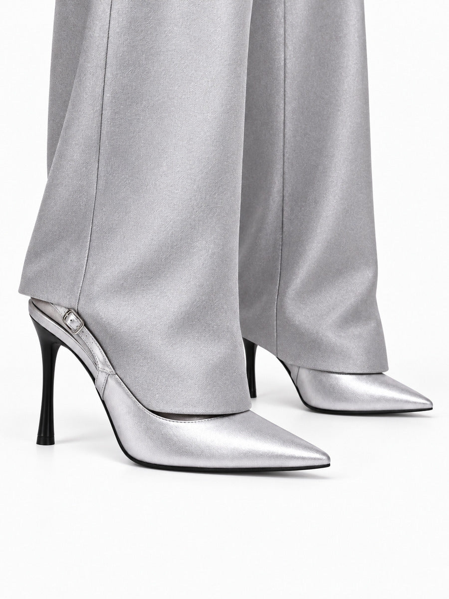 Stéphanie – Escarpin à bride arrière femme – Argenté — portée