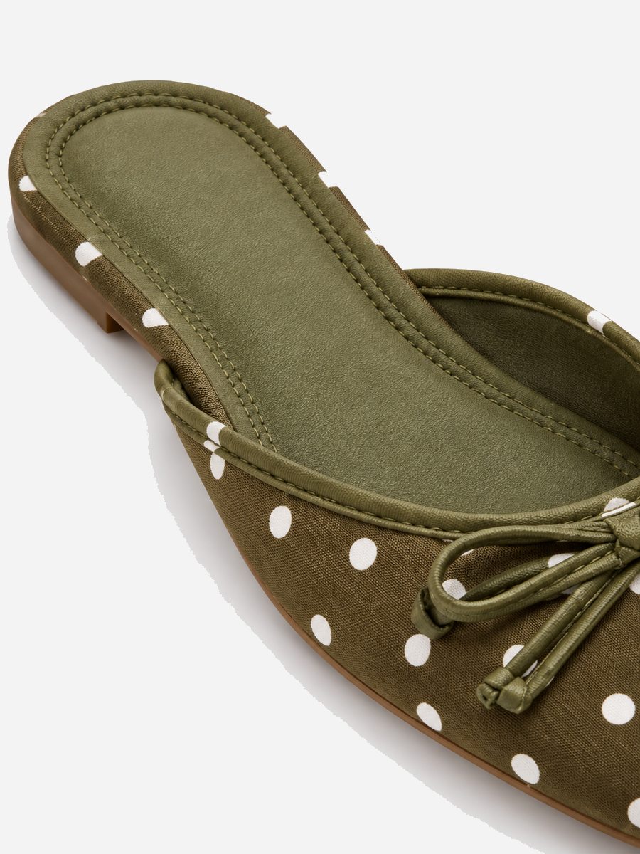 Victoria-Marie – Ballerine en satin à pois femme – Vert — détail